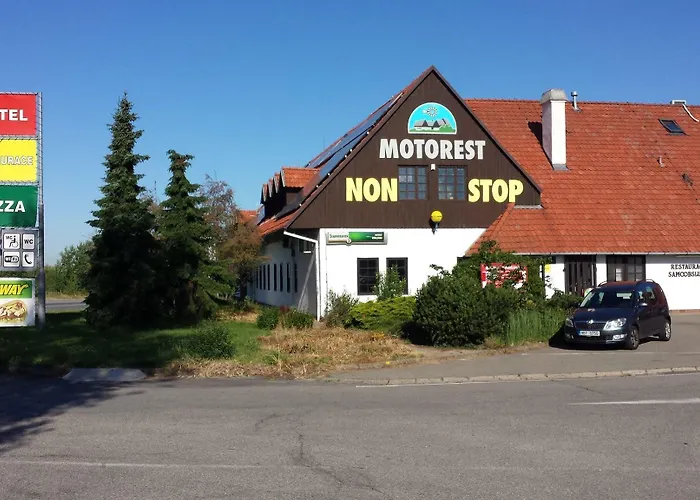 Motorest A Rohlenka Austerlitz 3*